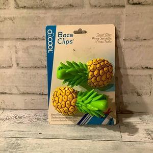 O2Cool Boca Clips Pineapple Clothespins